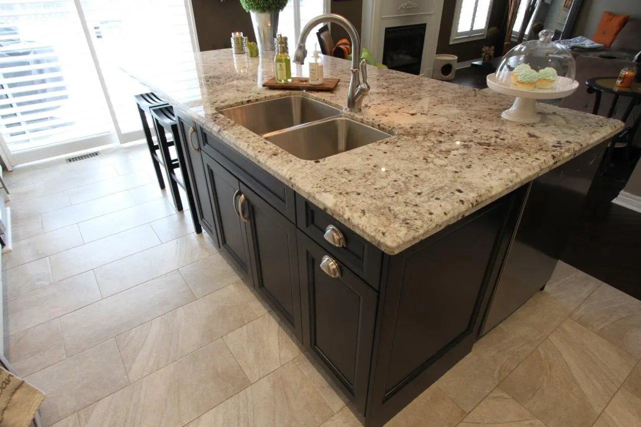 White kitchen