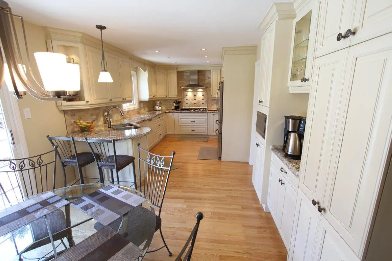 White kitchen
