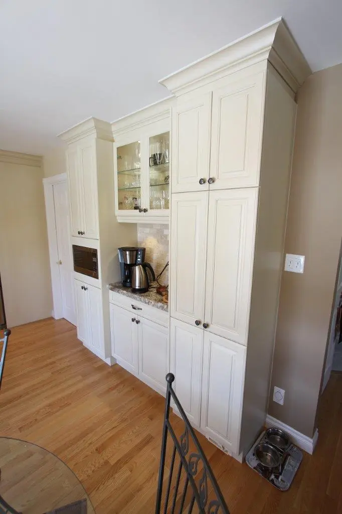 White kitchen
