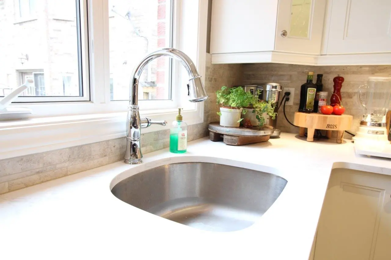 White kitchen