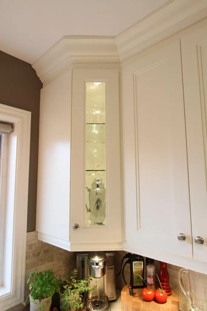 White kitchen