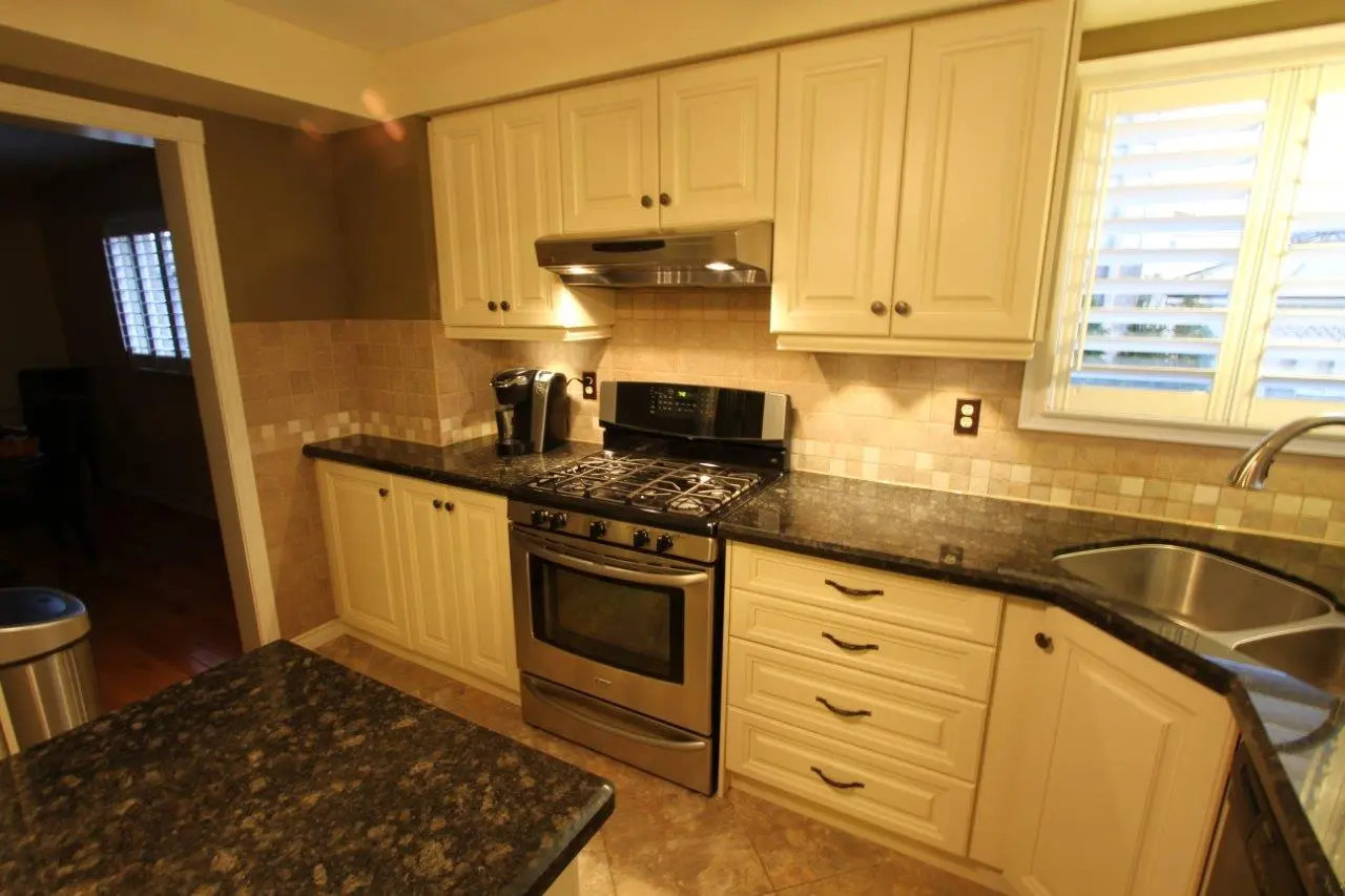 White kitchen