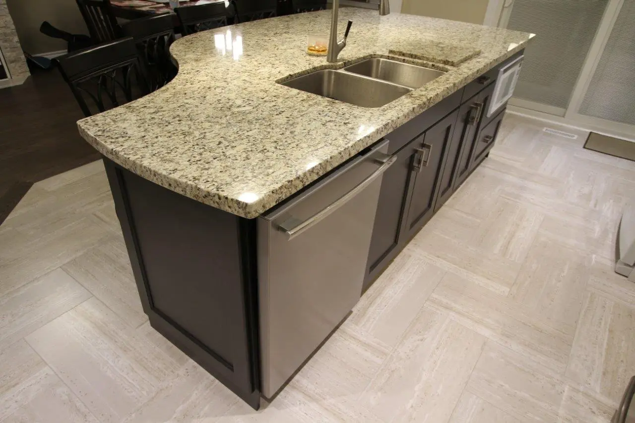 White kitchen