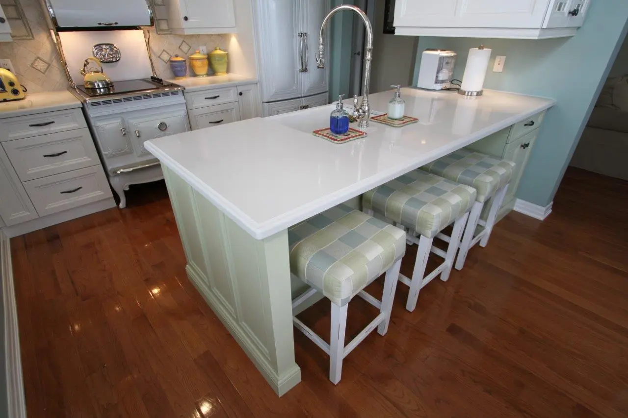 White kitchen