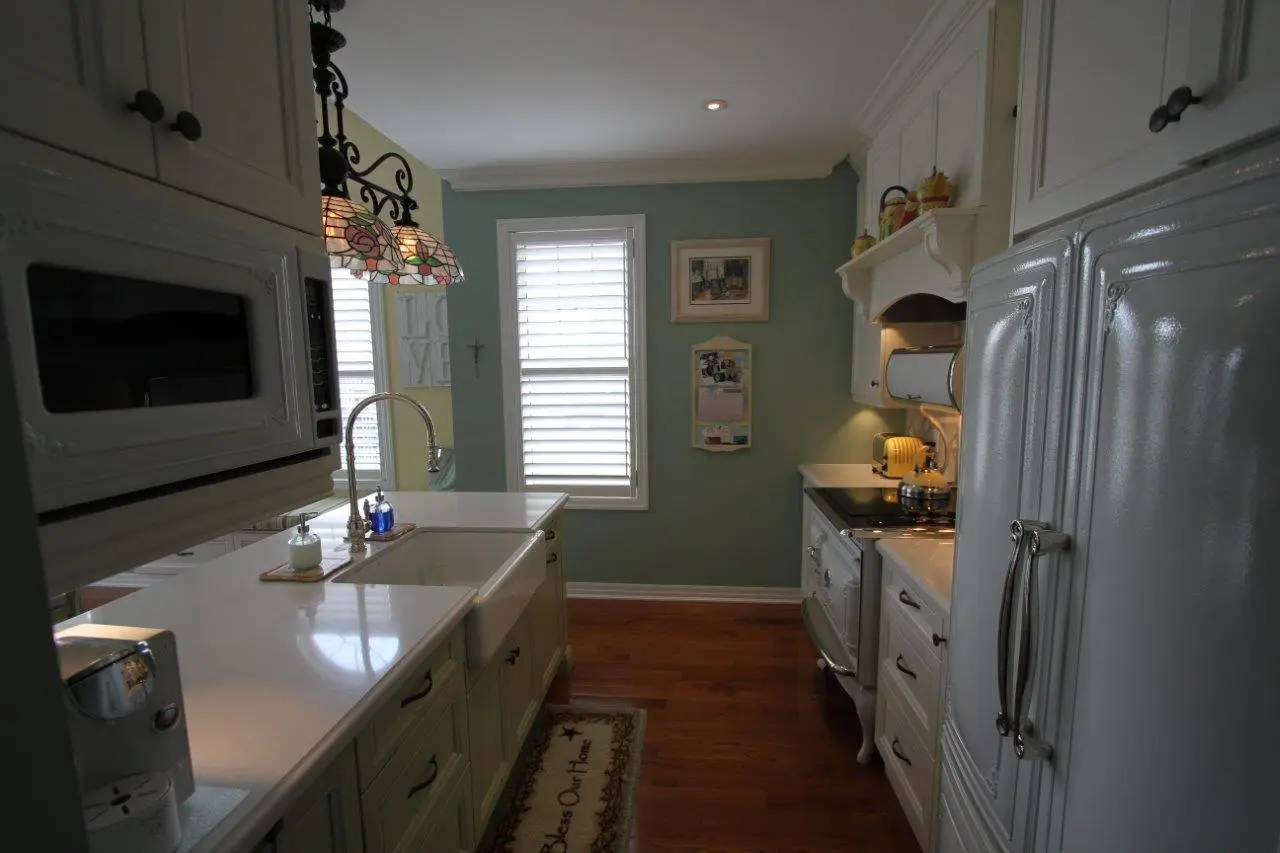 White kitchen
