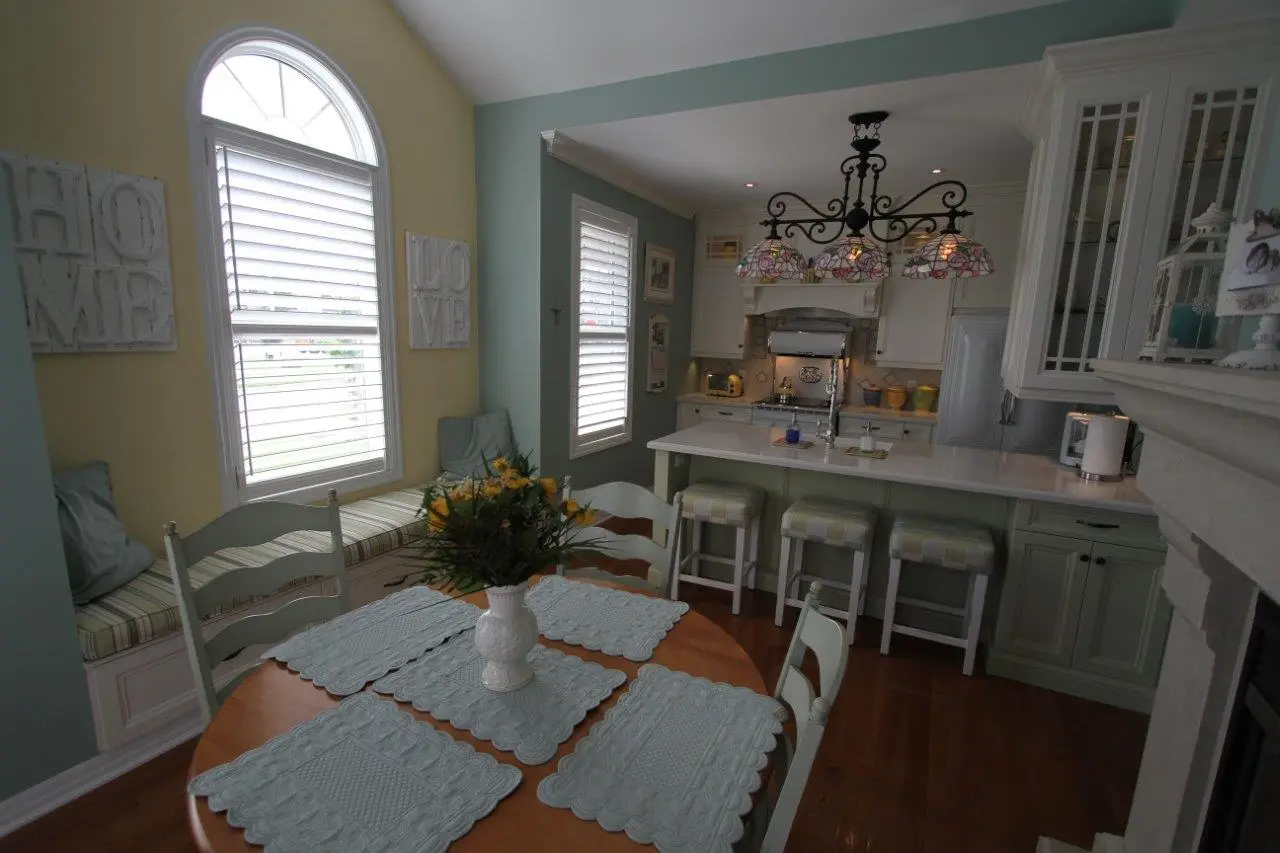 White kitchen