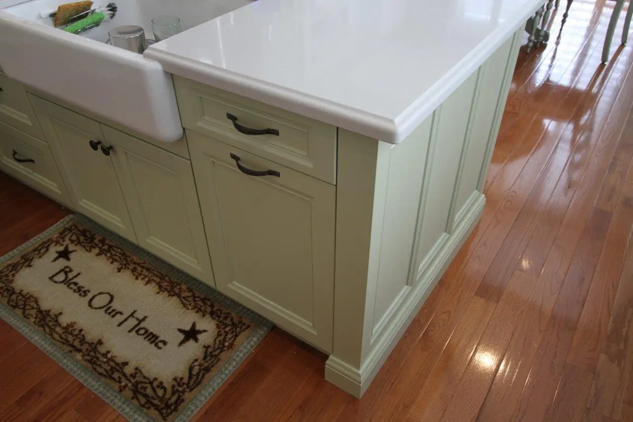 White kitchen
