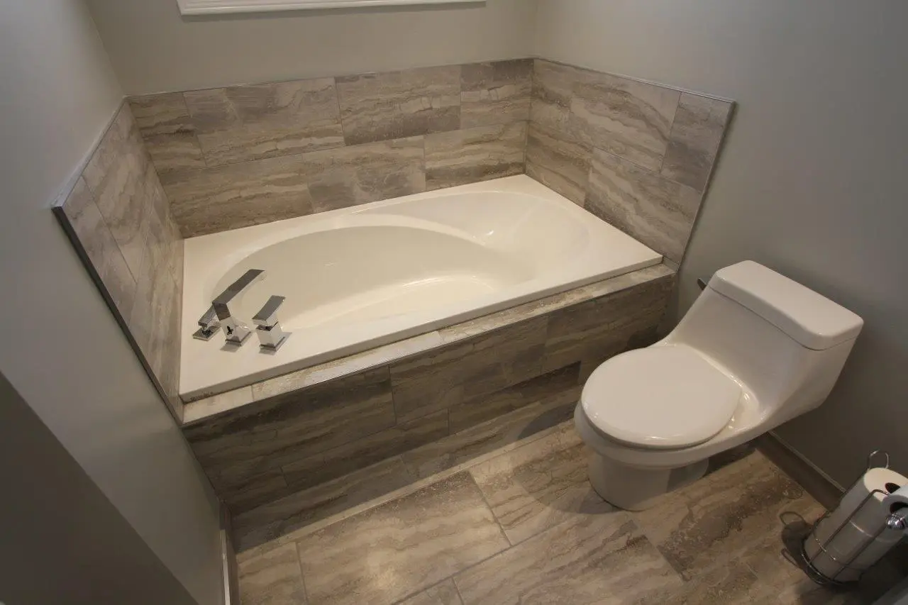 bathroom tub