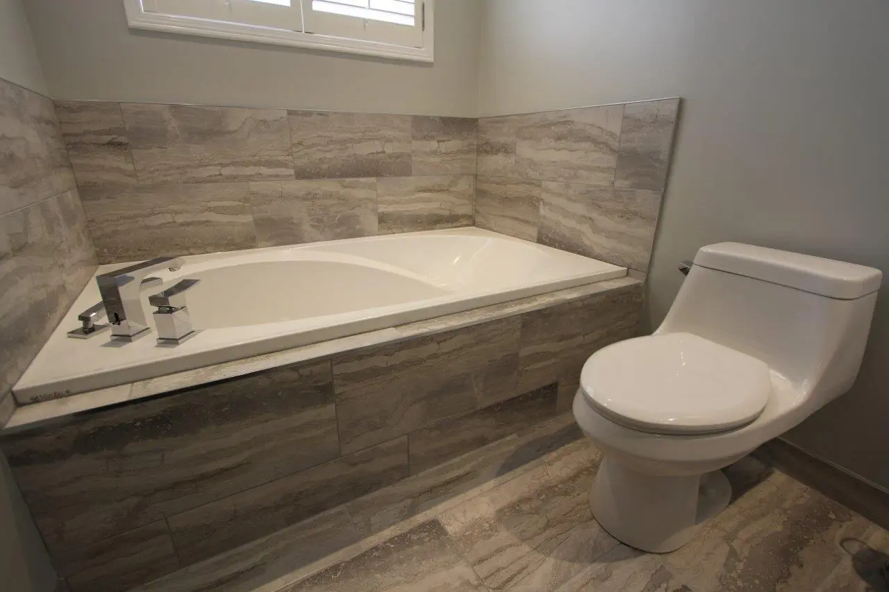 bathroom tub