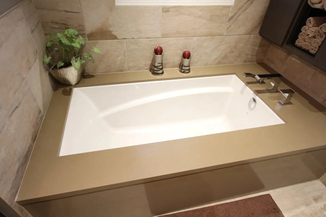 bathroom tub