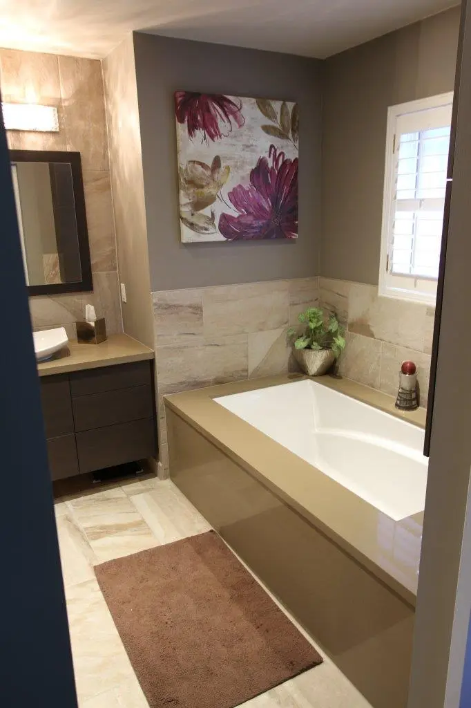 bathroom tub