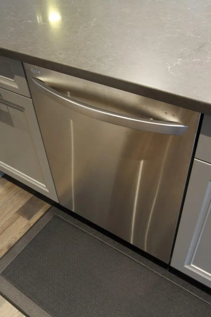 White kitchen
