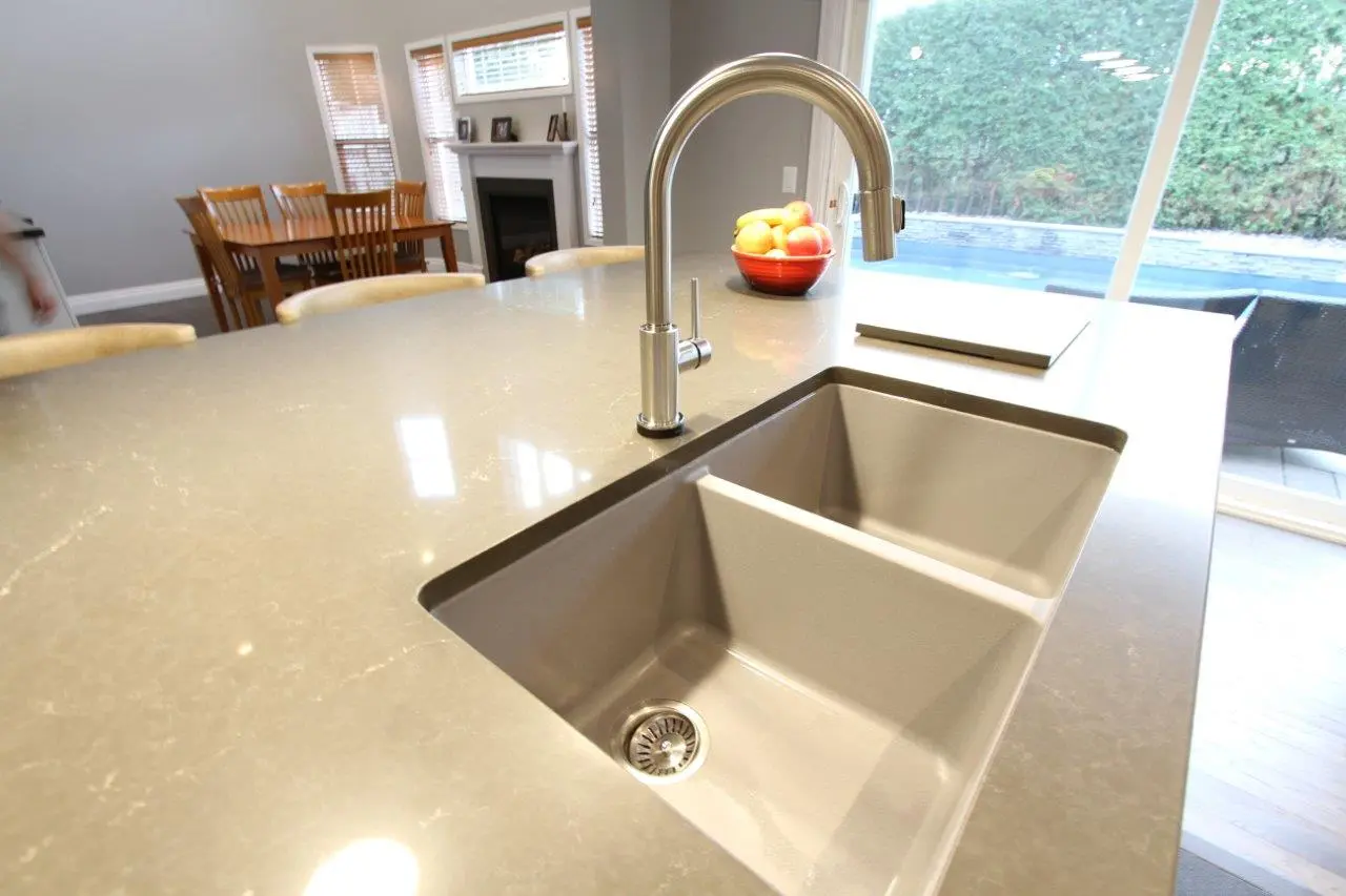 White kitchen