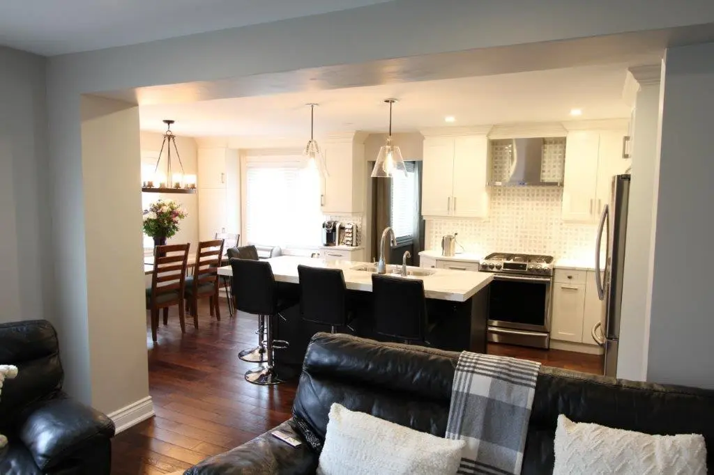 White kitchen