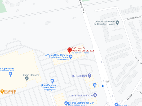 Map showing classic Kitchens, 560 Laval Dr, Oshawa, with nearby locations including SmartCentres Oshawa South, RBC Royal Bank, CIBC, Walmart, McDonald's, and La Vie en Rose.